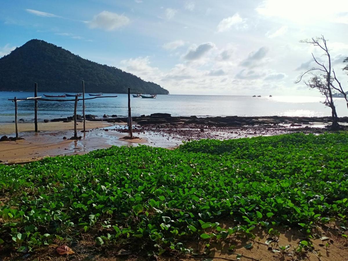 Hotel The Azure - M'Pai Bay Koh Rong Sanloem Esterno foto